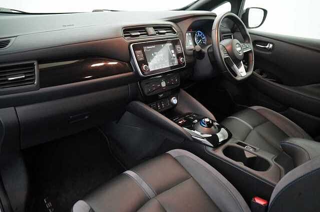 Nissan LEAF 40KW Tekna Auto with BOSE Audio and Pro Pilot Technology