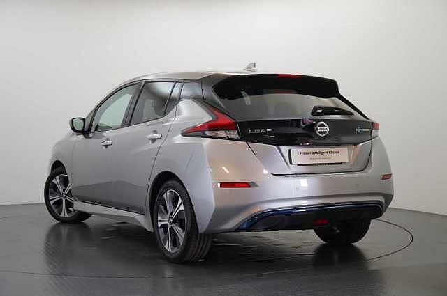 Nissan LEAF 40KW Tekna Auto with BOSE Audio and Pro Pilot Technology