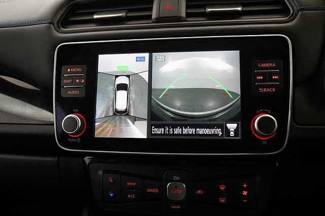 Nissan LEAF 39KW N-Connecta Auto with Sat Nav and 360 View Cameras