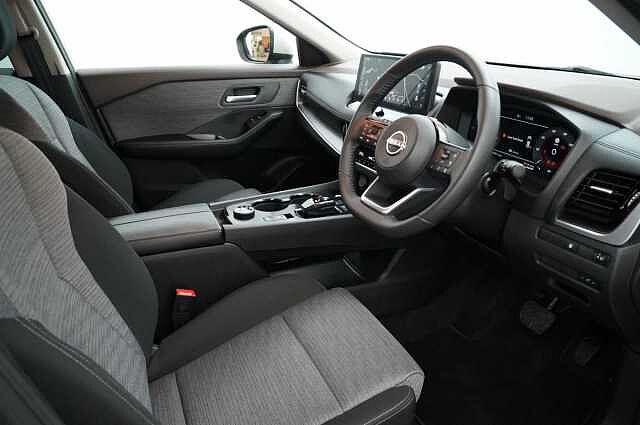 Nissan X-Trail 1.5 213 e-Power e-4ORCE AWD N-Connecta Auto with 5 Seats and 360 Cameras