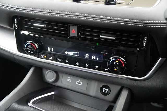 Nissan X-Trail 1.5 213 e-Power e-4ORCE AWD N-Connecta Auto with 5 Seats and 360 Cameras