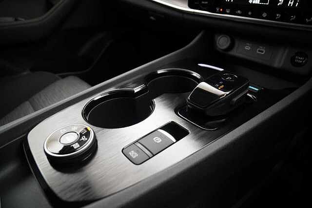 Nissan X-Trail 1.5 213 e-Power e-4ORCE AWD N-Connecta Auto with 5 Seats and 360 Cameras