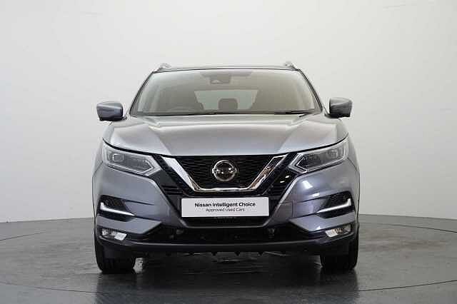 Nissan Qashqai 1.3 DIG-T 160 Tekna DCT Auto with Glass Roof and Pro Pilot Technology