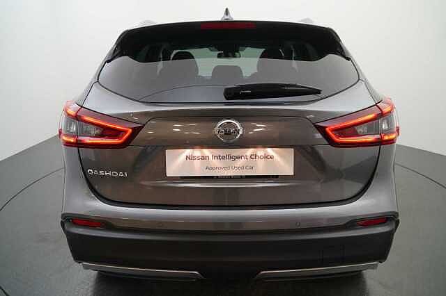 Nissan Qashqai 1.3 DIG-T 160 Tekna DCT Auto with Glass Roof and Pro Pilot Technology