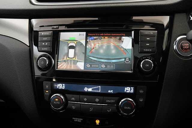 Nissan Qashqai 1.3 DIG-T 160 Tekna DCT Auto with Glass Roof and Pro Pilot Technology