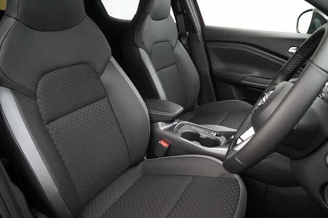 Nissan Juke 1.0 DIG-T 114 N-Connecta with Sat Nav and Rear View Camera