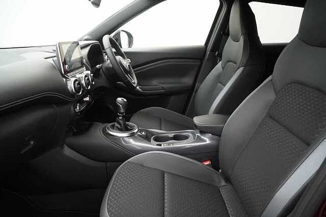 Nissan Juke 1.0 DIG-T 114 N-Connecta with Sat Nav and Rear View Camera