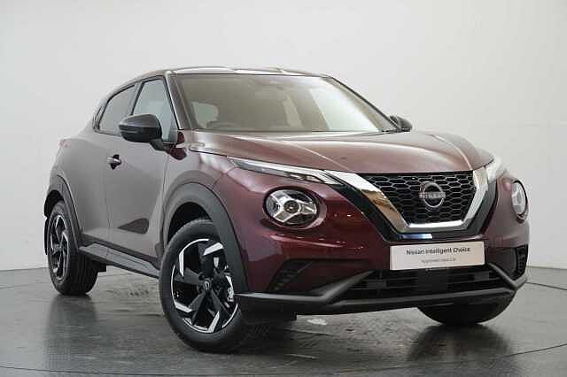 Nissan Juke 1.0 DIG-T 114 N-Connecta with Sat Nav and Rear View Camera