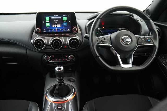 Nissan Juke 1.0 DIG-T 117 Tekna with BOSE and Drive Assist Technology + Two Tone Paint