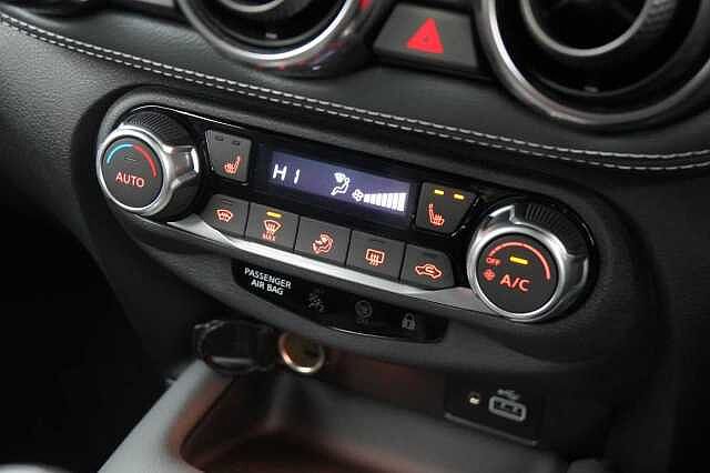 Nissan Juke 1.0 DIG-T 117 Tekna with BOSE and Drive Assist Technology + Two Tone Paint