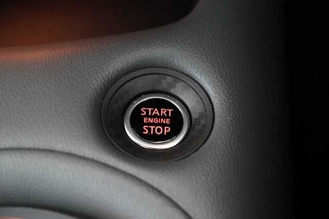 Nissan Juke 1.0 DIG-T 117 Tekna with BOSE and Drive Assist Technology + Two Tone Paint