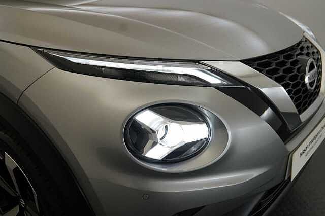 Nissan Juke 1.0 DIG-T 117 Tekna with BOSE and Drive Assist Technology + Two Tone Paint