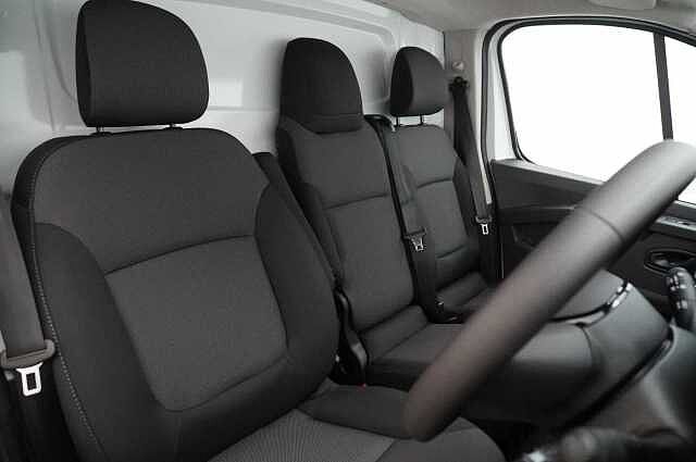 Nissan Primastar 2.0 dCi 130 Acenta L2 H1 LWB 3.0T Panel Van with Air Con