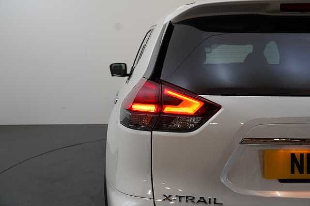 Nissan X-Trail 1.3 DIG-T 160 Acenta Premium DCT Auto with 5 Seats and Panoramic Sunroof
