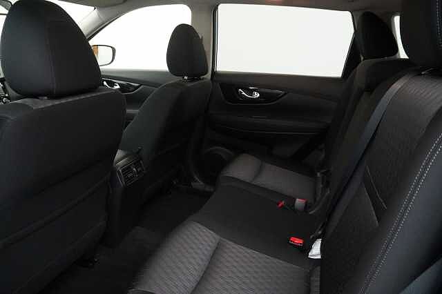 Nissan X-Trail 1.3 DIG-T 160 Acenta Premium DCT Auto with 5 Seats and Panoramic Sunroof