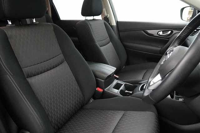 Nissan X-Trail 1.3 DIG-T 160 Acenta Premium DCT Auto with 5 Seats and Panoramic Sunroof