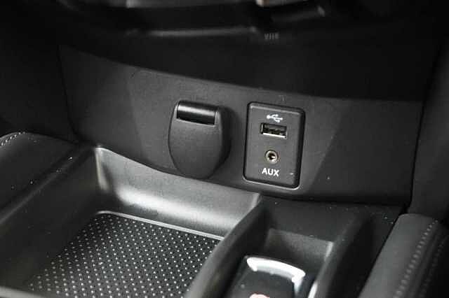 Nissan X-Trail 1.3 DIG-T 160 Acenta Premium DCT Auto with 5 Seats and Panoramic Sunroof