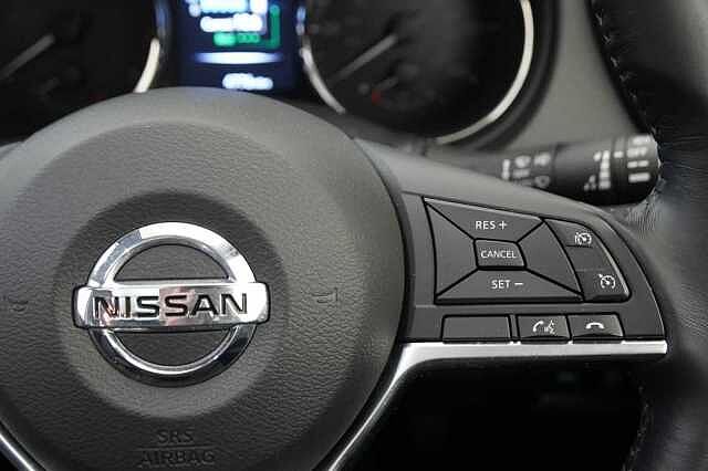 Nissan X-Trail 1.3 DIG-T 160 Acenta Premium DCT Auto with 5 Seats and Panoramic Sunroof