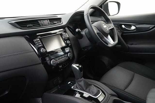 Nissan X-Trail 1.3 DIG-T 160 Acenta Premium DCT Auto with 5 Seats and Panoramic Sunroof