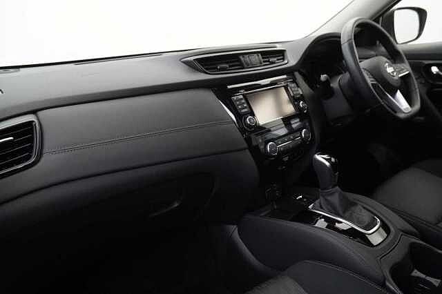 Nissan X-Trail 1.3 DIG-T 160 Acenta Premium DCT Auto with 5 Seats and Panoramic Sunroof