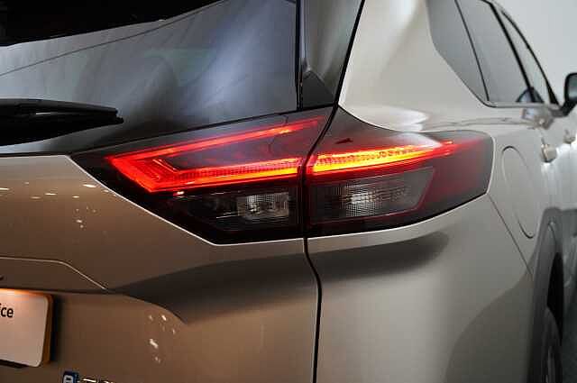 Nissan X-Trail 1.5 213 e-Power e-4ORCE AWD N-Connecta Auto with 5 Seats and 360 Cameras
