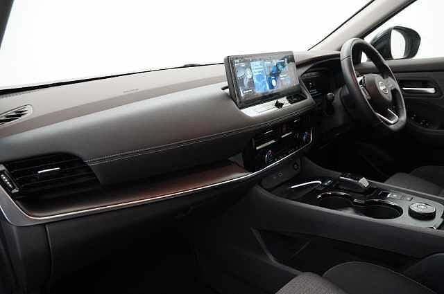 Nissan X-Trail 1.5 213 e-Power e-4ORCE AWD N-Connecta Auto with 5 Seats and 360 Cameras