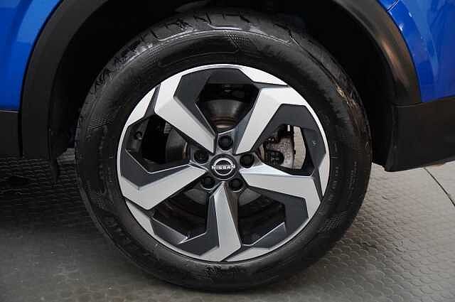 Nissan Qashqai 1.5 190 e-Power N-Connecta Auto with Glass Roof Pack + Nav and 360 Cameras