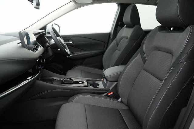 Nissan Qashqai 1.5 190 e-Power N-Connecta Auto with Glass Roof Pack + Nav and 360 Cameras