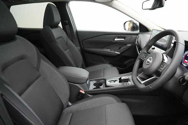 Nissan Qashqai 1.5 190 e-Power N-Connecta Auto with Glass Roof Pack + Nav and 360 Cameras