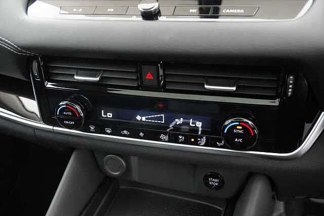 Nissan Qashqai 1.5 190 e-Power N-Connecta Auto with Glass Roof Pack + Nav and 360 Cameras