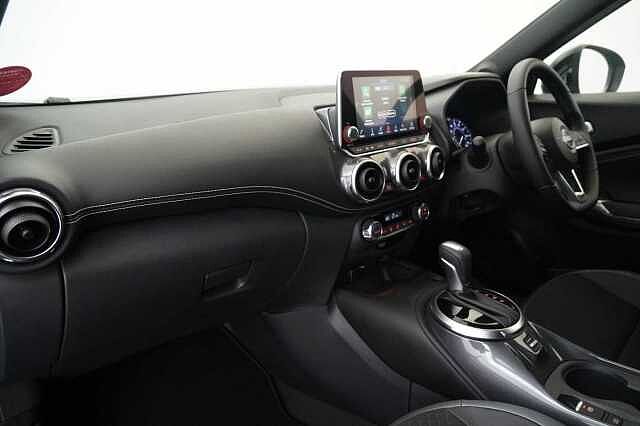 Nissan Juke 1.6 143 HEV Hybrid N-Connecta Auto with Sat Nav and Rear View Camera